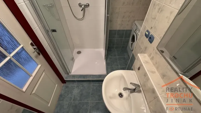 Pronájem bytu 1+1, Hradec Králové, Hrubínova, 39 m2