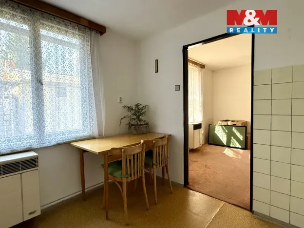 Prodej rodinného domu, Měšice, U školky, 118 m2