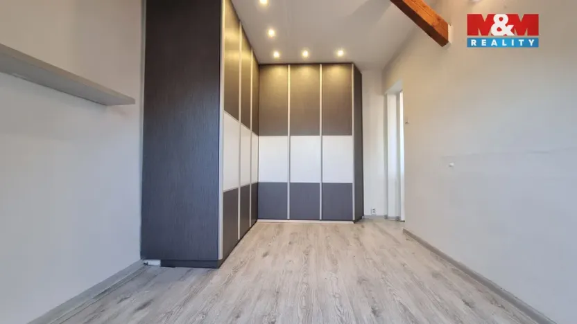 Pronájem bytu 3+1, Český Těšín, Komenského, 65 m2