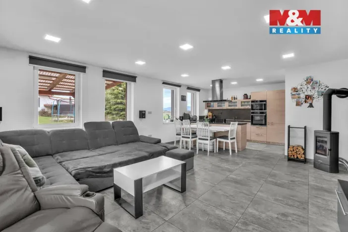 Prodej rodinného domu, Podhradí - Čejkovice, 225 m2