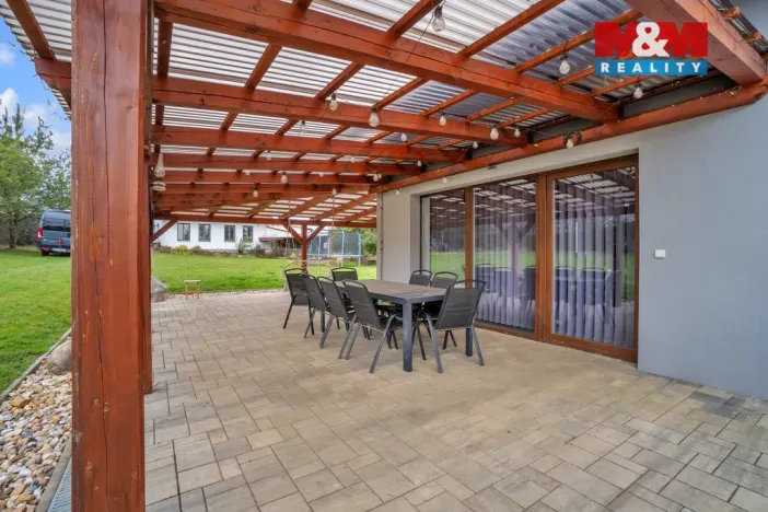 Prodej rodinného domu, Podhradí - Čejkovice, 225 m2