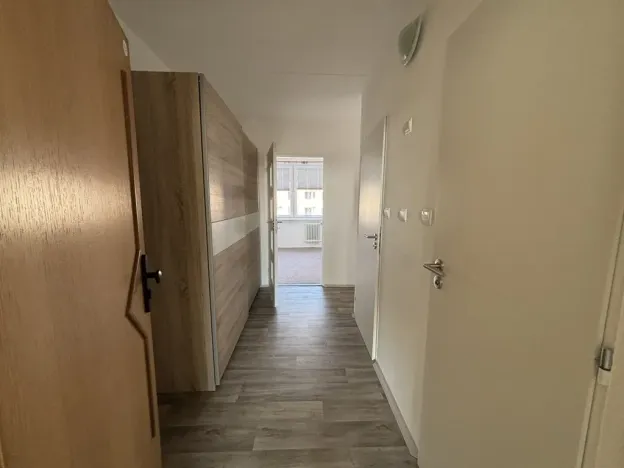 Pronájem bytu 2+kk, Kladno - Kročehlavy, Benešovská, 40 m2