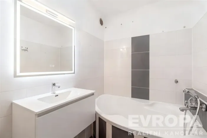 Prodej bytu 4+1, Roudnice nad Labem, Alej 17. listopadu, 76 m2