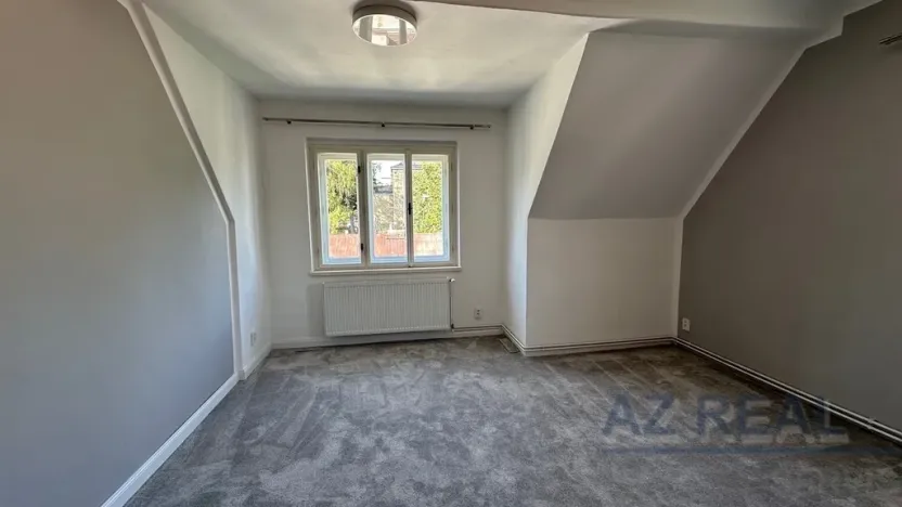 Pronájem bytu 2+1, Liberec, Dobrovského, 65 m2