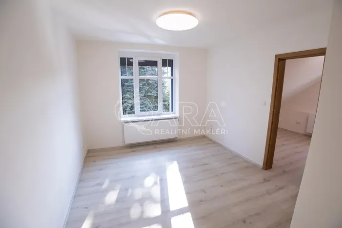 Pronájem bytu 4+kk, Praha - Bohnice, V Nových Bohnicích, 94 m2