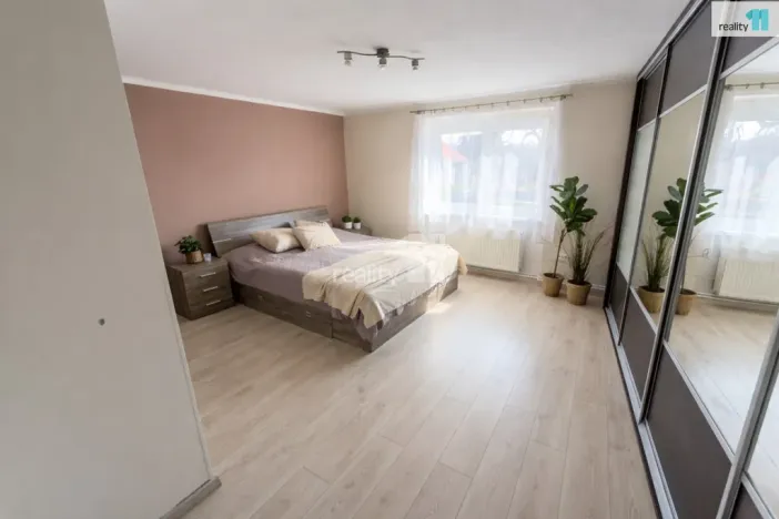 Prodej rodinného domu, Suchdol, 271 m2