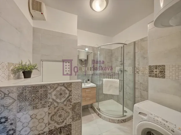 Pronájem bytu 2+kk, Jindřichův Hradec - Jindřichův Hradec V, Nušlova, 40 m2