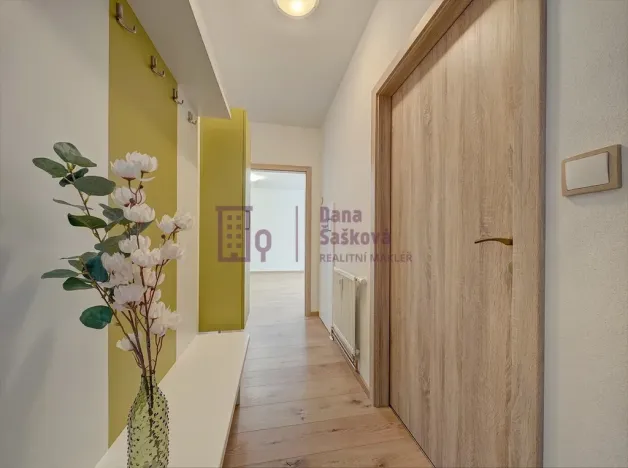 Pronájem bytu 2+kk, Jindřichův Hradec - Jindřichův Hradec V, Nušlova, 40 m2