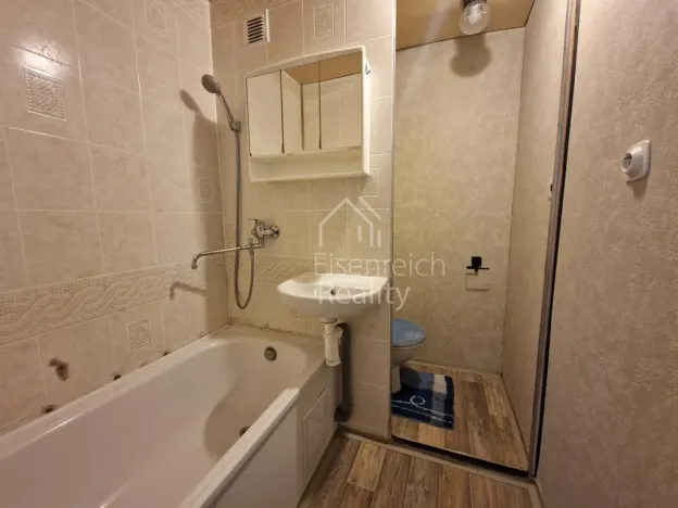 Pronájem bytu 1+1, Hradec Králové - Moravské Předměstí, Formánkova, 34 m2