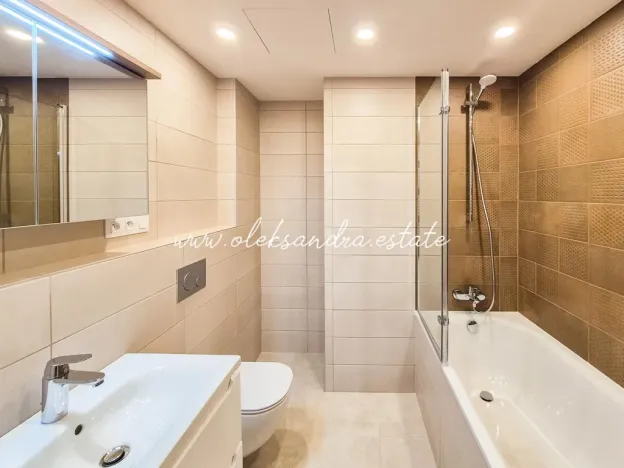 Pronájem bytu 2+kk, Praha - Vysočany, Střídavá, 52 m2