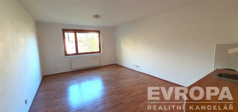 Pronájem bytu 1+kk, Vrchlabí, Českých bratří, 32 m2