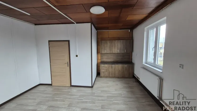 Pronájem bytu 1+kk, Břeclav, Břetislavova, 35 m2