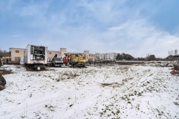 Prodej komerčního pozemku, Mlékojedy, 3769 m2