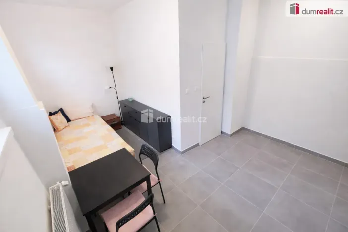 Pronájem bytu 1+kk, Praha - Smíchov, Mošnova, 21 m2