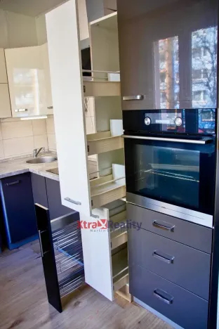 Prodej bytu 3+1, Krupka - Maršov, Karla Čapka, 79 m2