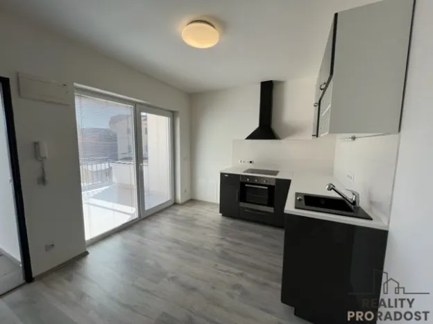 Pronájem bytu 2+kk, Hodonín, Havlíčkova, 40 m2