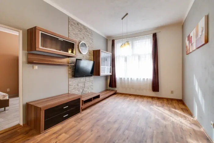 Pronájem bytu 2+kk, Praha - Žižkov, Jagellonská, 50 m2