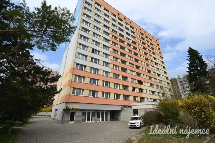 Pronájem bytu 1+kk, Brno - Lesná, Halasovo náměstí, 22 m2