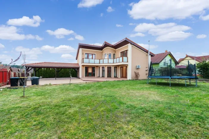 Prodej vily, Babice, Okružní, 200 m2