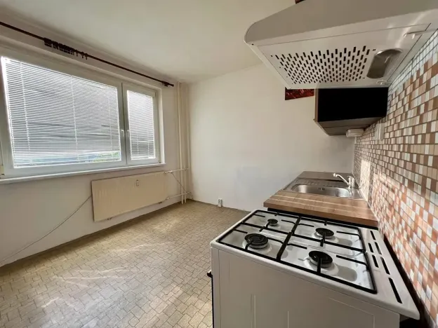 Pronájem bytu 2+1, Karlovy Vary, Konečná, 61 m2