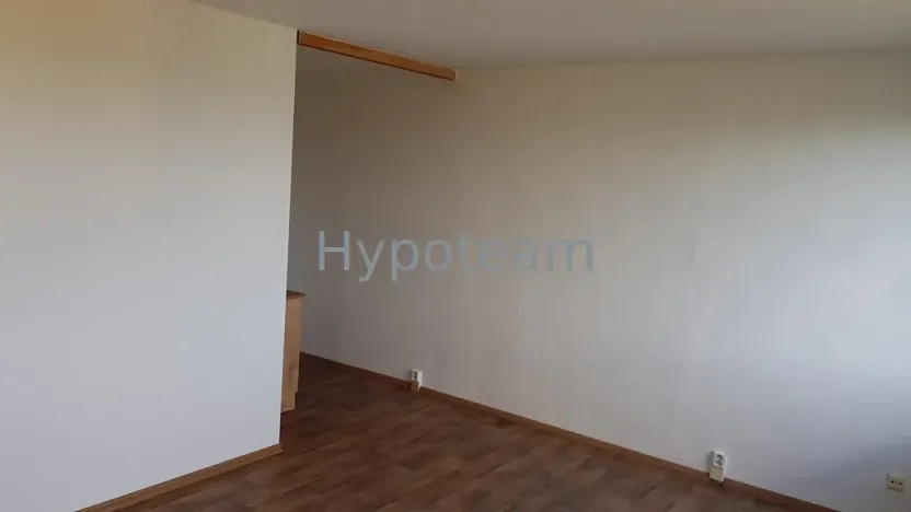 Pronájem bytu 1+kk, Chlumec, Podzimní, 31 m2
