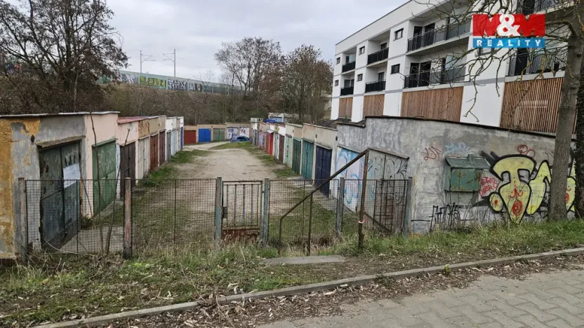 Pronájem garáže, Plzeň, Těšínská, 19 m2