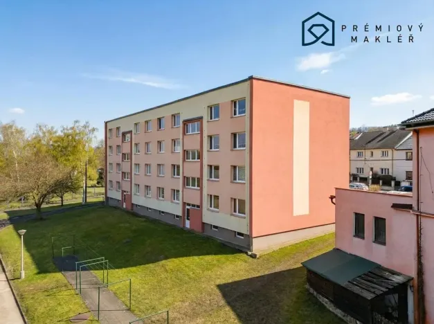 Prodej bytu 3+1, Bystřany, Pražská, 79 m2