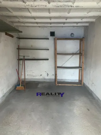 Pronájem garáže, Žatec, Plzeňská, 18 m2
