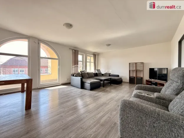 Pronájem bytu 3+1, Vracov, náměstí Míru, 107 m2