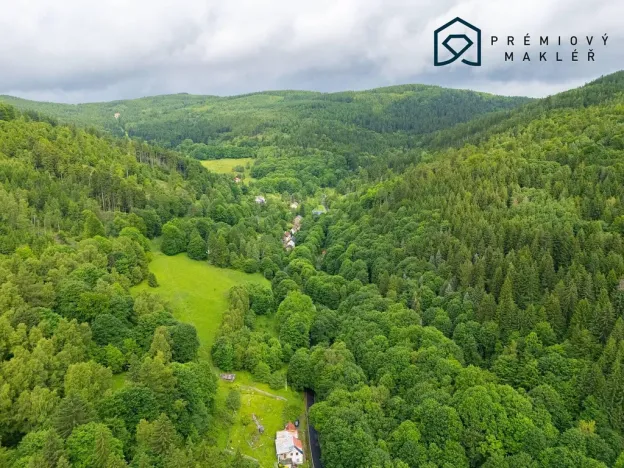 Prodej pozemku, Perštejn, 900 m2