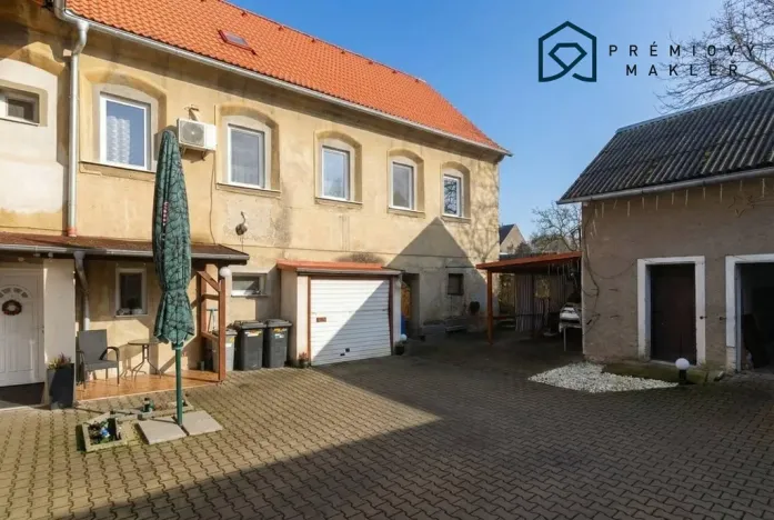 Prodej rodinného domu, Chorušice - Velký Újezd, 200 m2