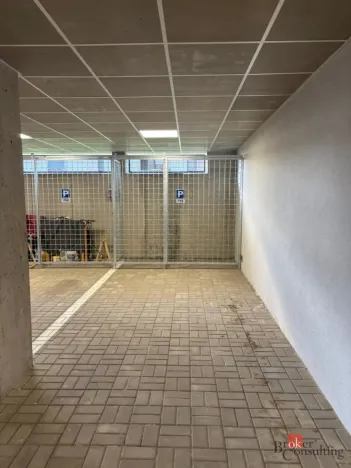 Prodej garážového stání, Hradec Králové - Třebeš, Pod Svahem, 15 m2