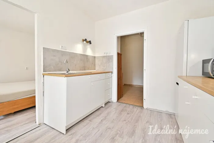 Pronájem bytu 2+kk, Brno, Berkova, 41 m2