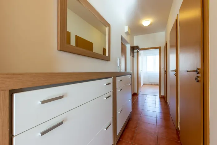 Pronájem bytu 2+kk, Praha - Jinonice, Za zámečkem, 64 m2