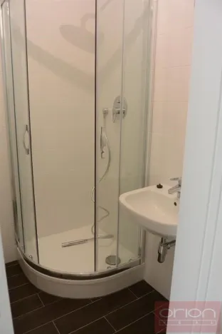 Pronájem bytu 2+kk, Praha - Karlín, Křižíkova, 63 m2