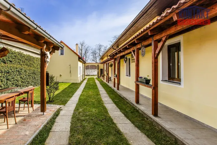 Prodej rodinného domu, Dunajovice, 160 m2