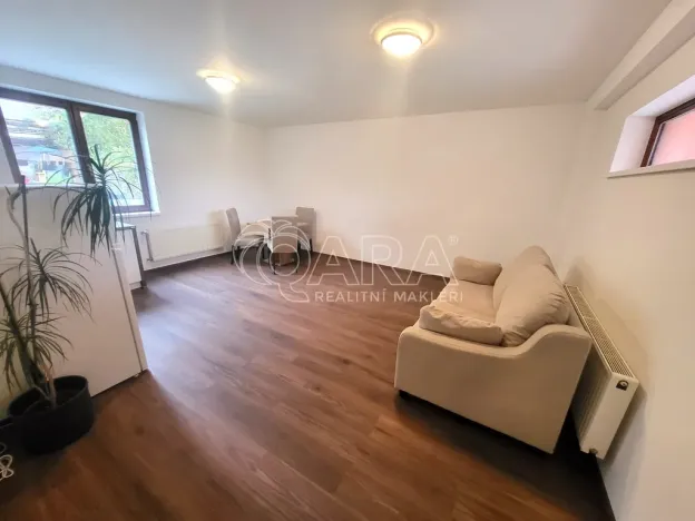 Pronájem bytu 2+kk, Horoměřice, Politických vězňů, 60 m2