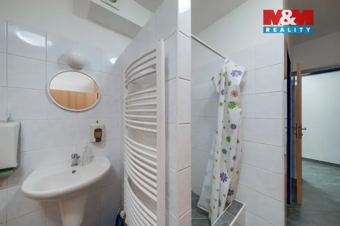 Pronájem kanceláře, Baška - Kunčičky u Bašky, 73 m2