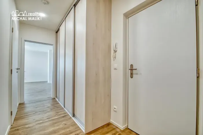 Pronájem bytu 1+kk, Hranice, Pod Nemocnicí, 39 m2