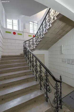 Pronájem kanceláře, Praha - Nové Město, Politických vězňů, 300 m2