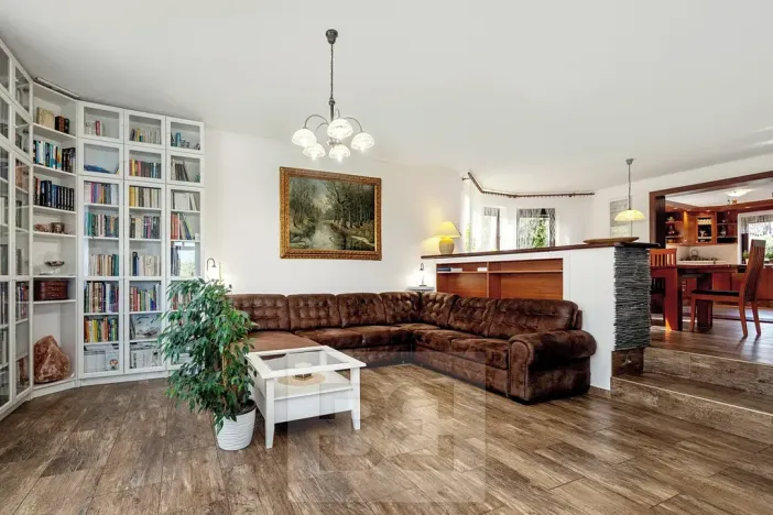 Prodej rodinného domu, Králův Dvůr, 262 m2