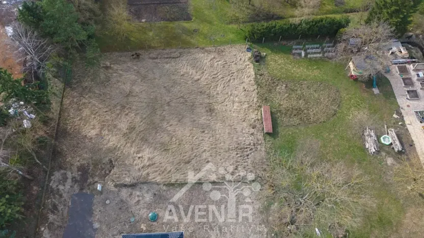 Prodej pozemku pro bydlení, Luštěnice, 886 m2
