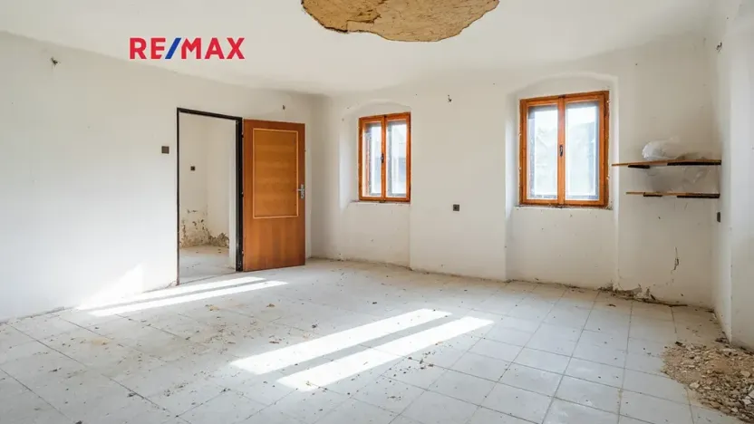 Prodej vily, Radvanec, 420 m2