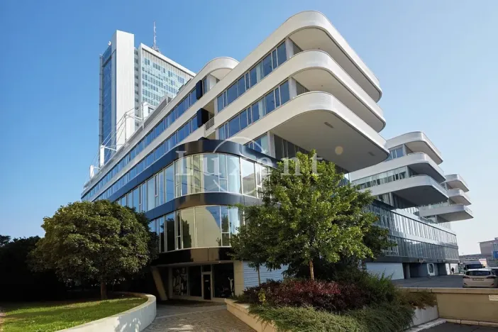 Pronájem kanceláře, Praha, Na strži, 740 m2