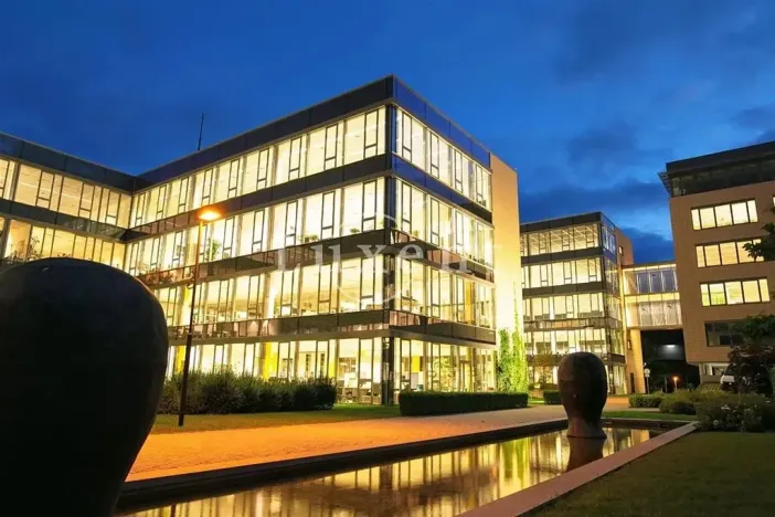 Pronájem kanceláře, Praha, Radlická, 166 m2