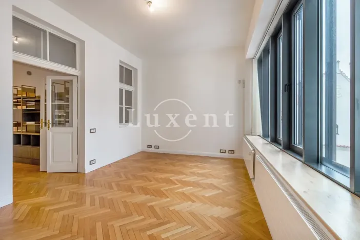 Pronájem bytu 3+1, Praha - Josefov, Pařížská, 138 m2