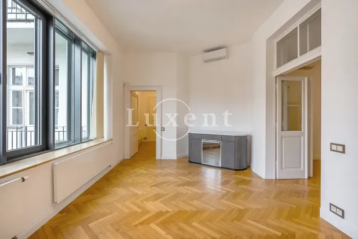 Pronájem kanceláře, Praha - Josefov, Pařížská, 138 m2