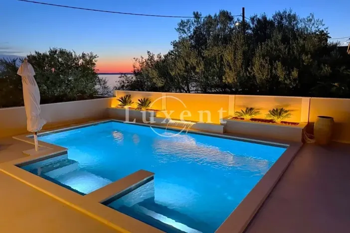 Prodej vily, Zadar, Chorvatsko, Krešimirova obala, 246 m2