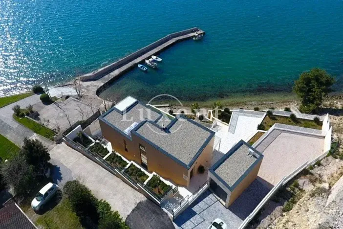 Prodej vily, Zadar, Chorvatsko, 357 m2