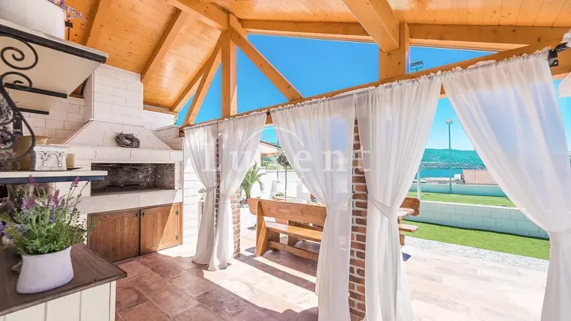 Prodej vily, Zadar, Chorvatsko, 410 m2